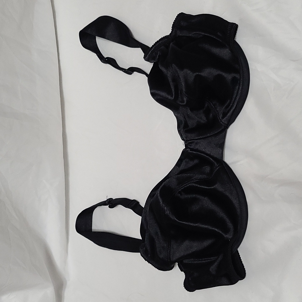 Vintage Victoria's Secret Satin Bra 36C